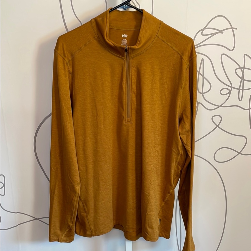 REI-Men’s Rust Colored Long Sleeved 1/4 Zip size L